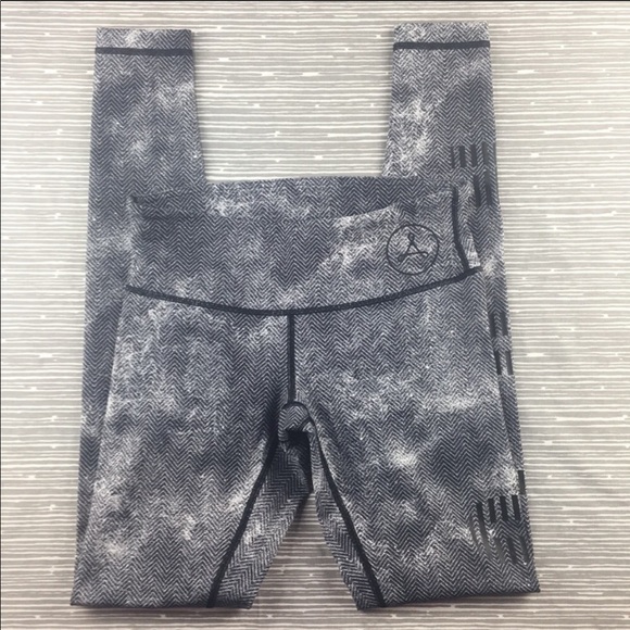 lululemon athletica Pants - Lululemon leggings